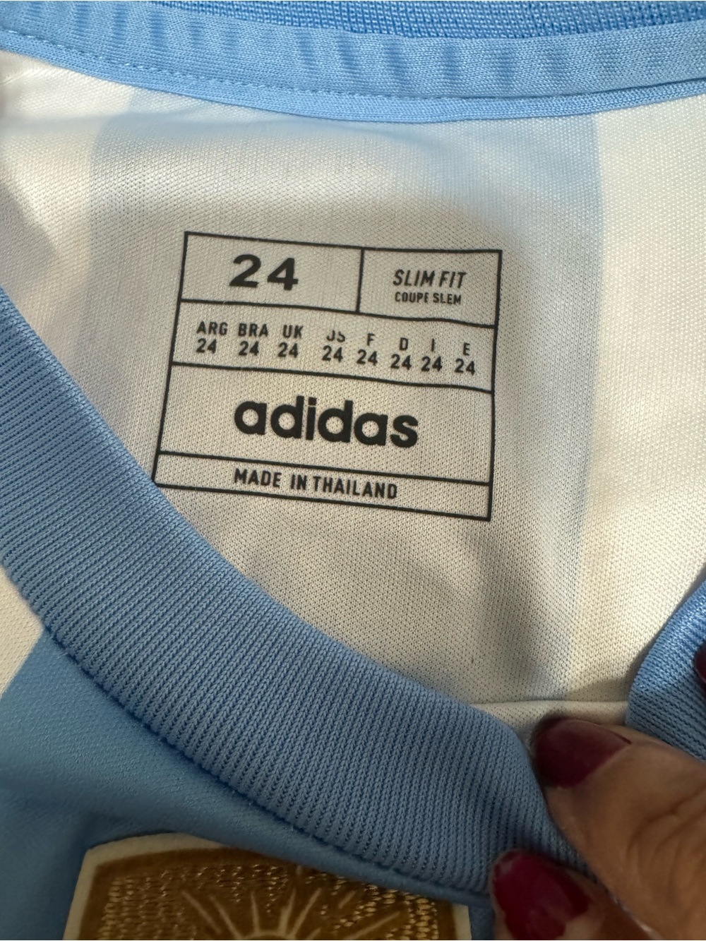 Messi Argentina soccer uniform Jersey 8-10 kids - Picture 6 of 8
